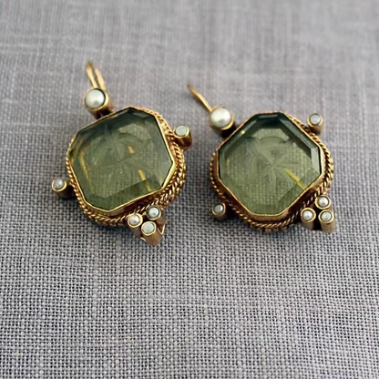 Maeble™ | Pendientes vintage con piedra verde y perla