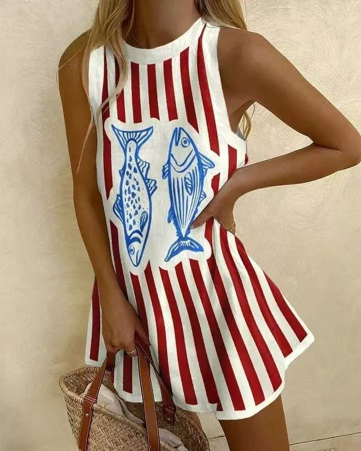 Vestido corto con estampado de peces