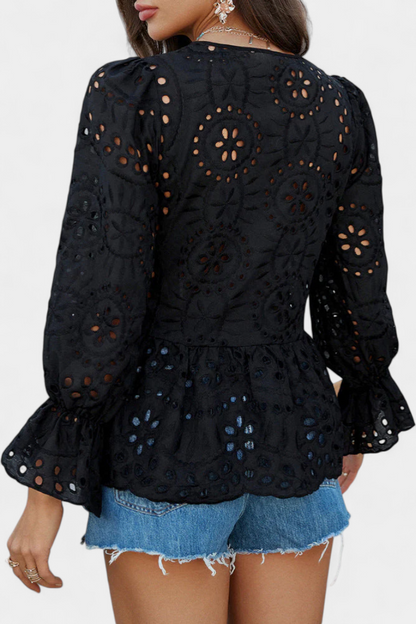 Camila | Top Bohemio de Encaje con Corte Fluido